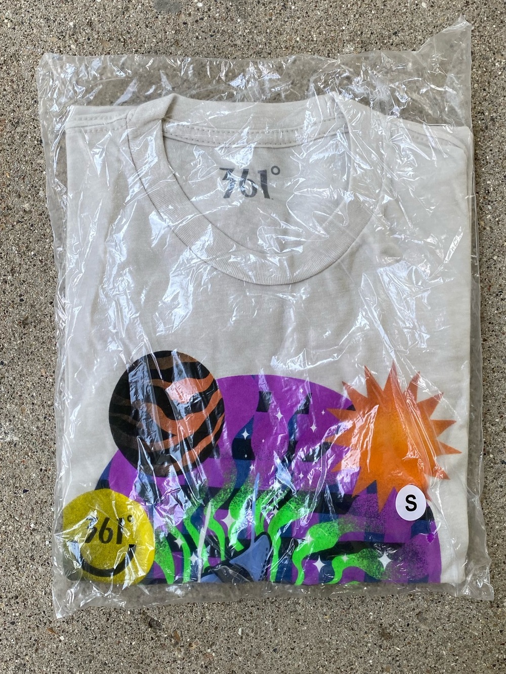 NWT Graphic Short Sleeve Tee - running